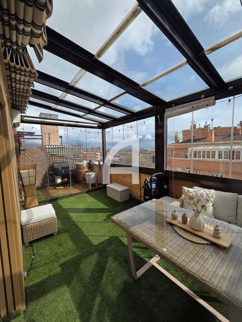 Reformed Las Rosas penthouse, 101 m²
