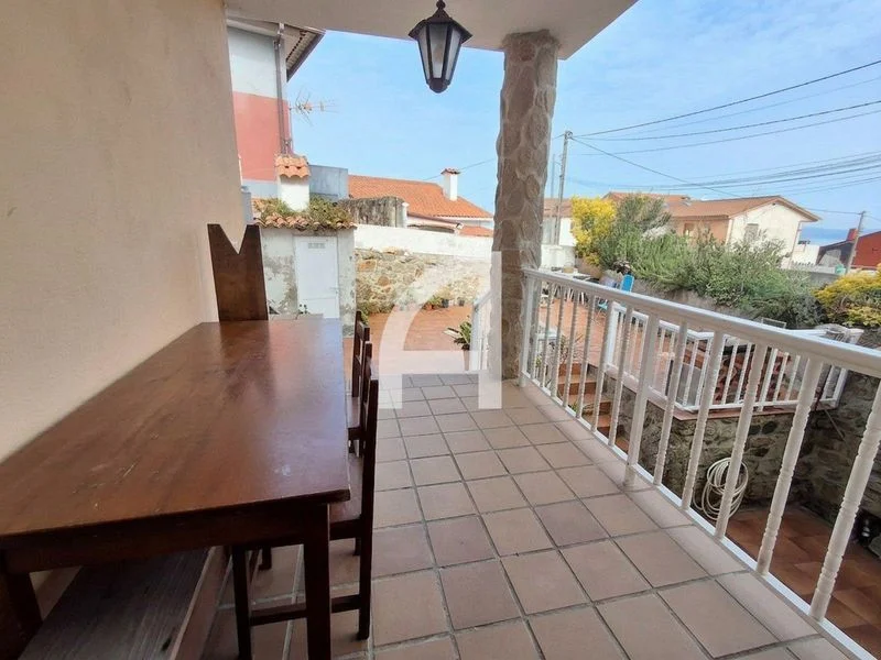 Casa pareada de piedra cerca de la costa de Vigo, 3 dormitorios