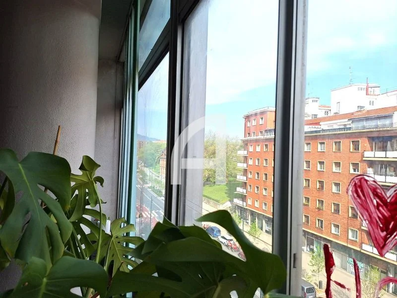 Oficina luminosa en Deusto, 35 m², metro