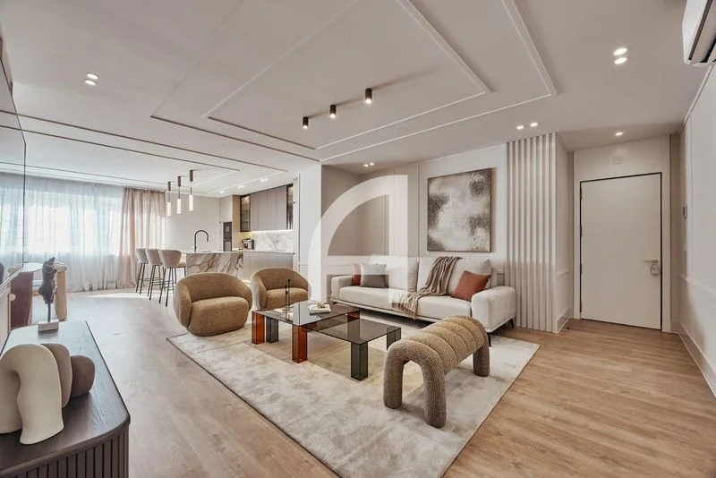 Piso reformado en Salamanca, 209 m² y garaje