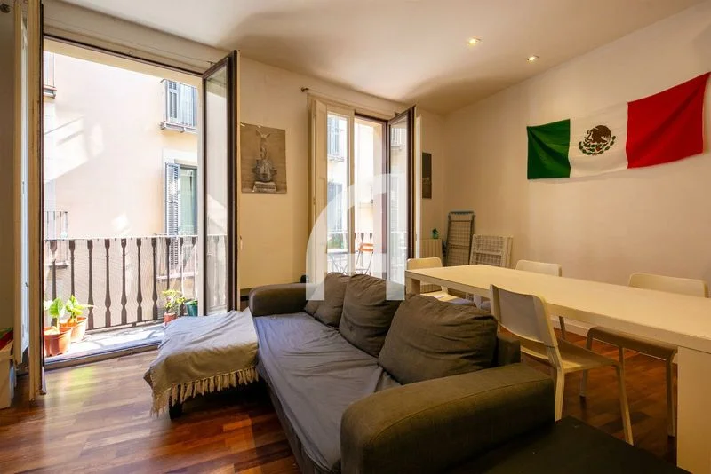 Piso reformado en Ciutat Vella, 3 dormitorios