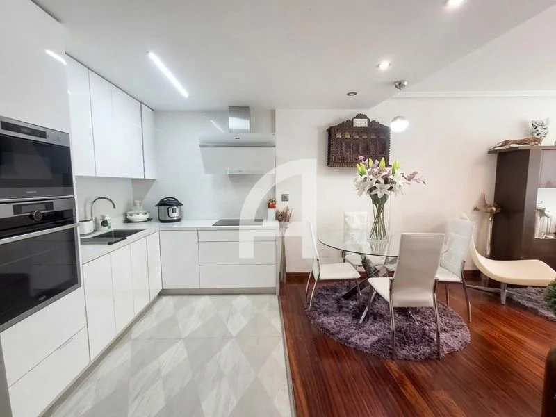 Piso moderno céntrico en Vigo, 2 dormitorios