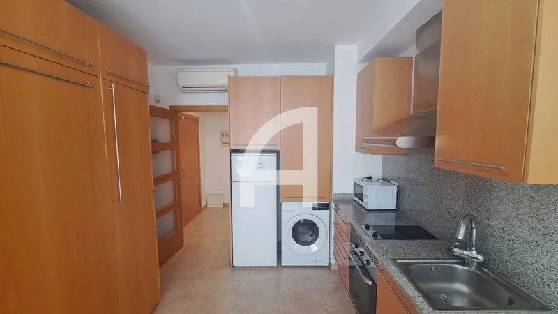 Seminew loft in Cementiri Vell