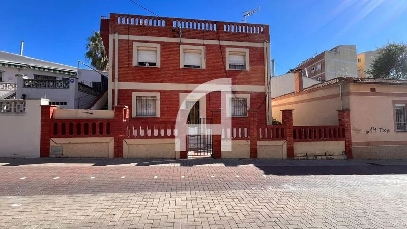 Renovation house with four units