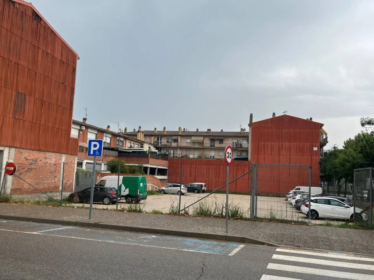 Large Sarrià de Ter development plot
