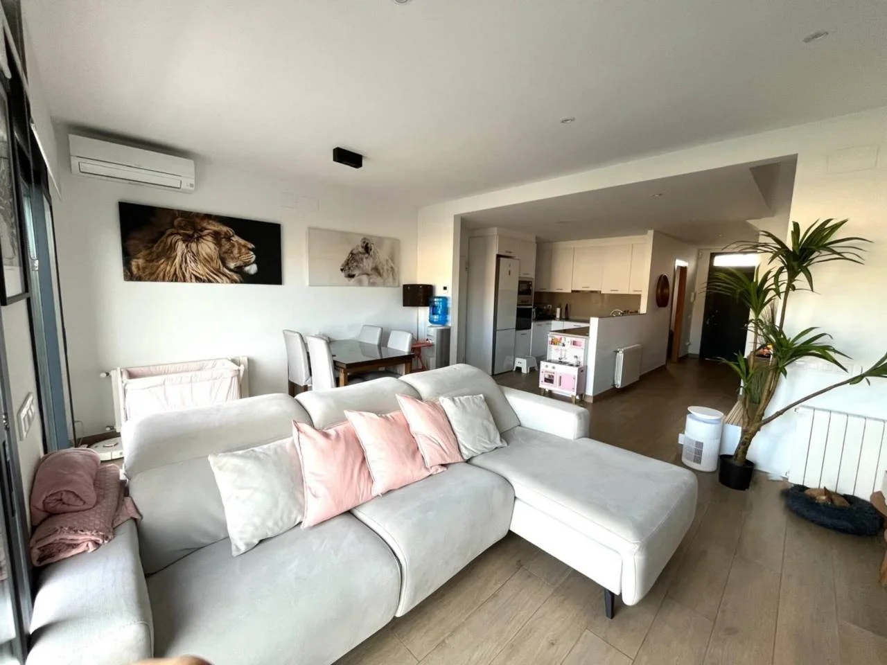 Casa lista para entrar con cinco habitaciones