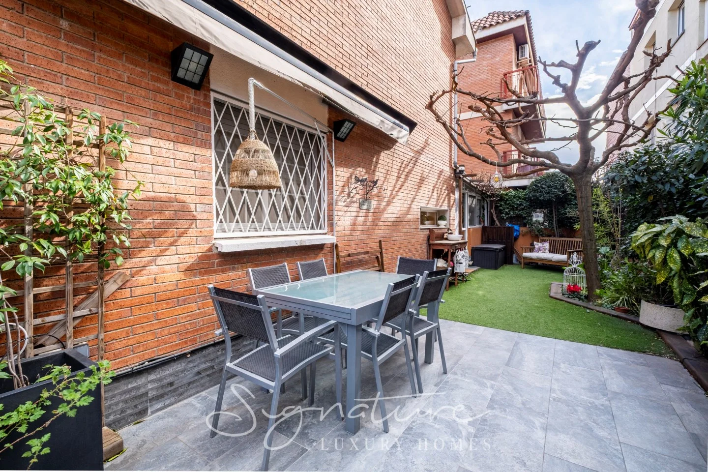 Four-bedroom townhouse in Sant Francesc