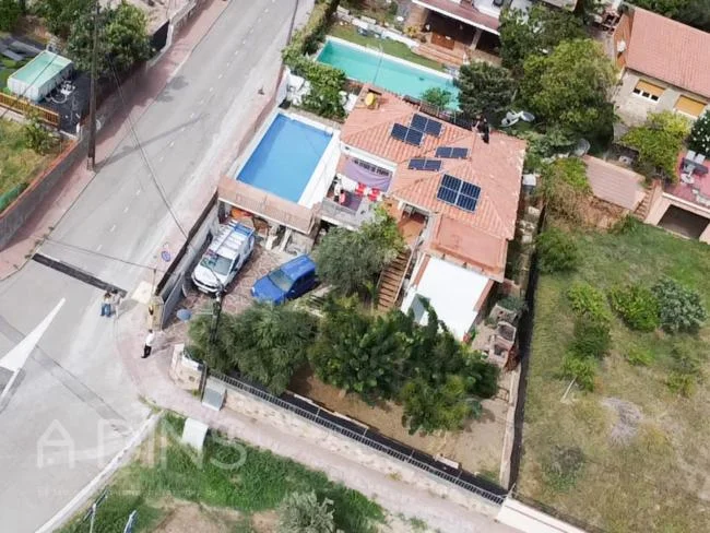 Spacious Caldes house with solar power