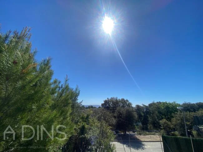 Sentmenat solar with approved project