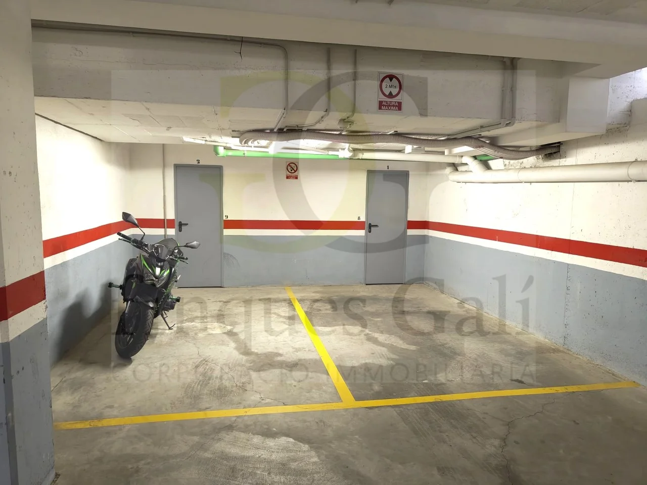 Parking bundle with 10 spaces