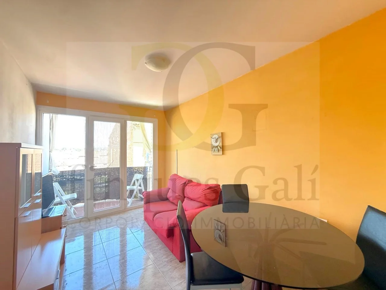 Piso alquilado de 2 dormitorios con potencial