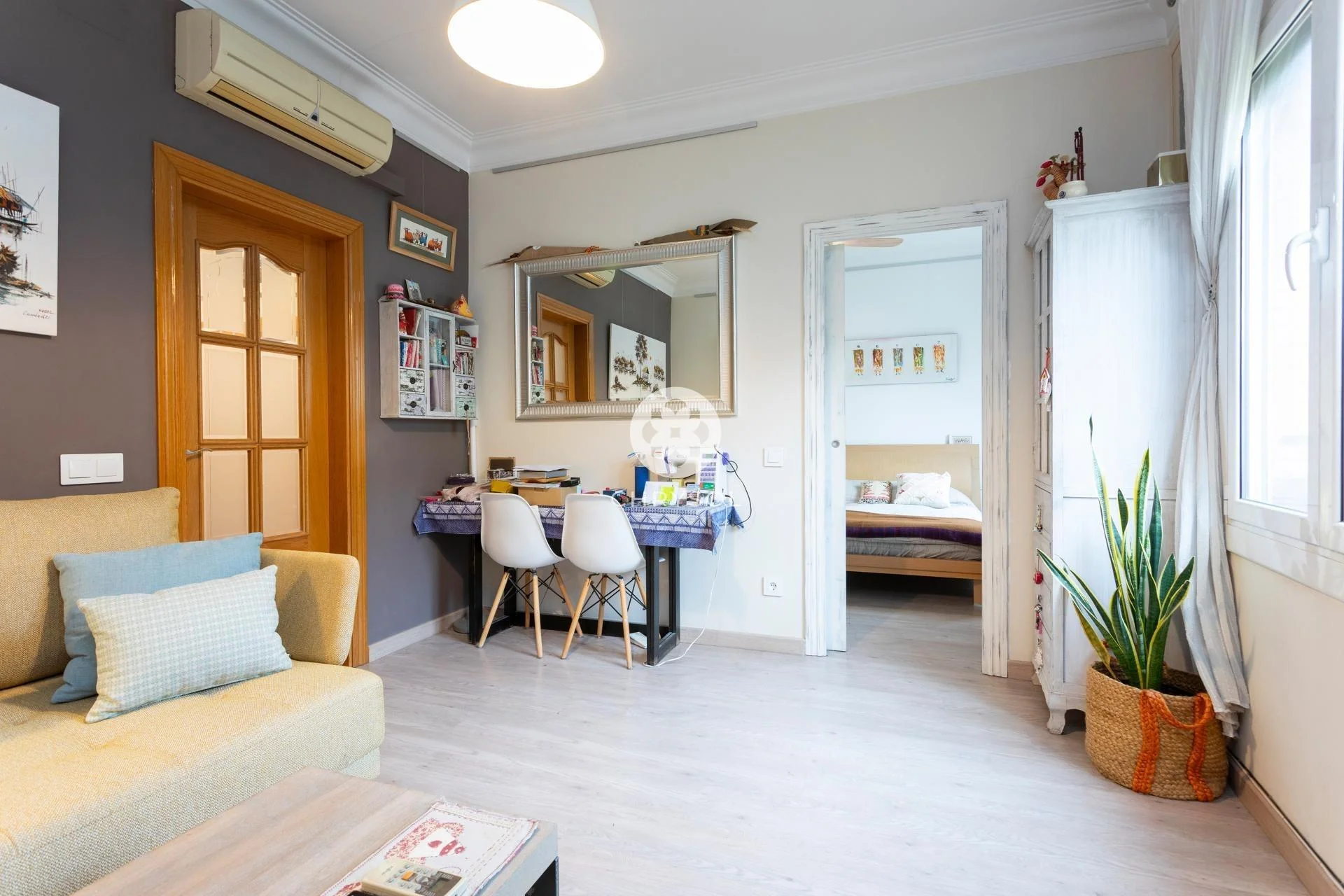Piso en Barcelona, 79 m², tres dormitorios
