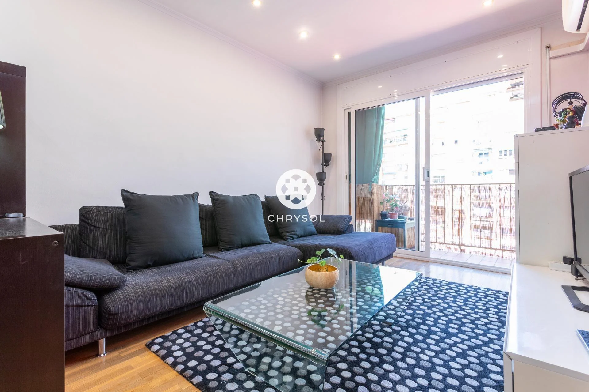 Eixample flat with three bedrooms