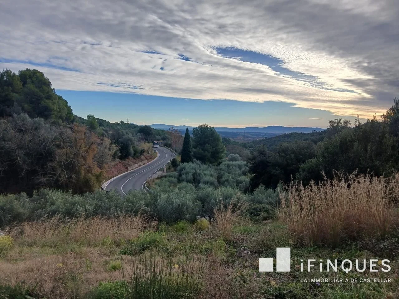 Buildable plot in Castellar del Vallès, 452 m²