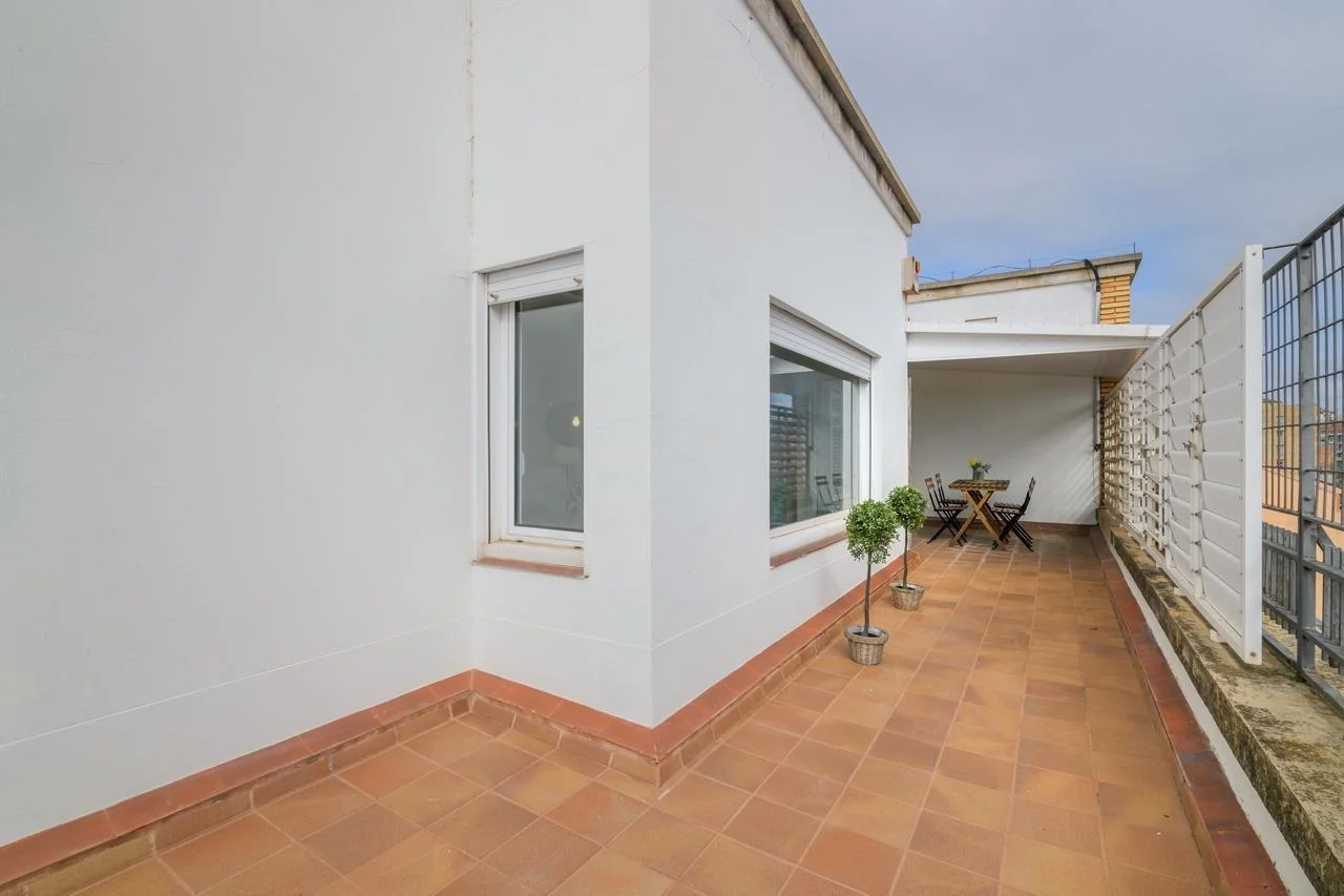 Ático luminoso en Manresa, cuatro habitaciones