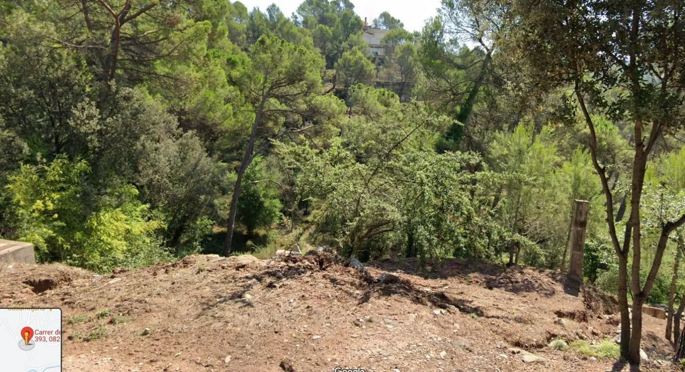 640 m² plot, Castellnou de Bages