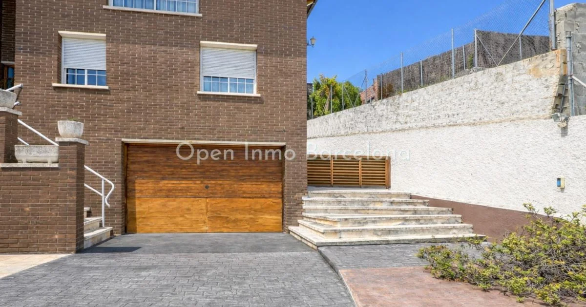Casa independiente en Olerdola, cinco dormitorios
