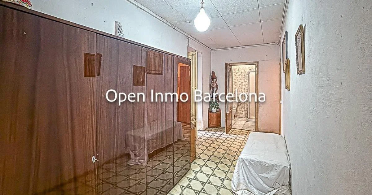 Casa histórica en Cubelles con garaje