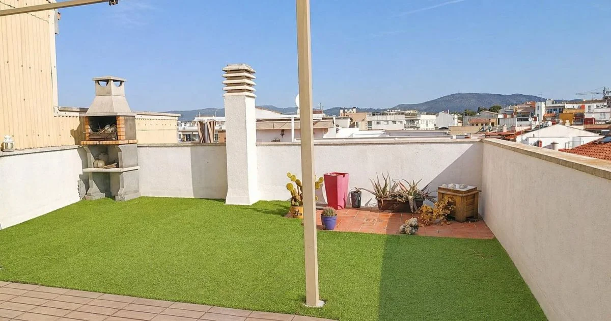 Les Roquetes corner house, 4 bedrooms
