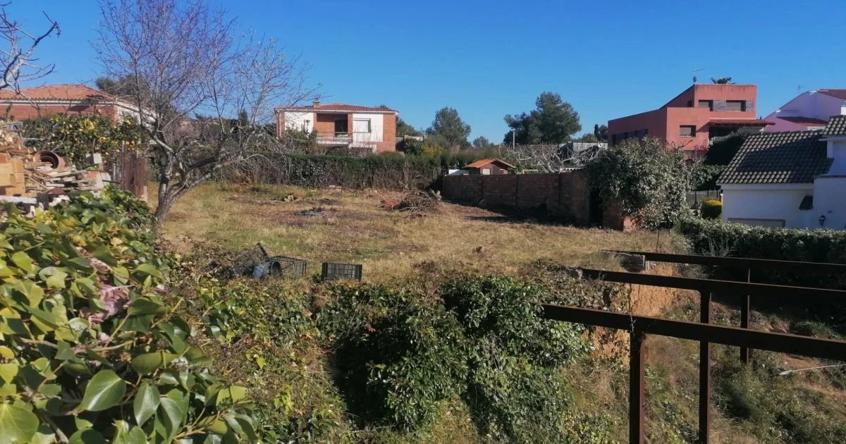 Parcela de 723 m² cerca de playas