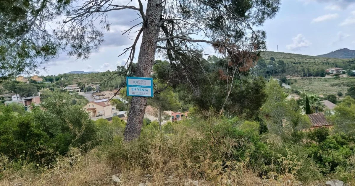 Parcela urbana en Olivella con vistas