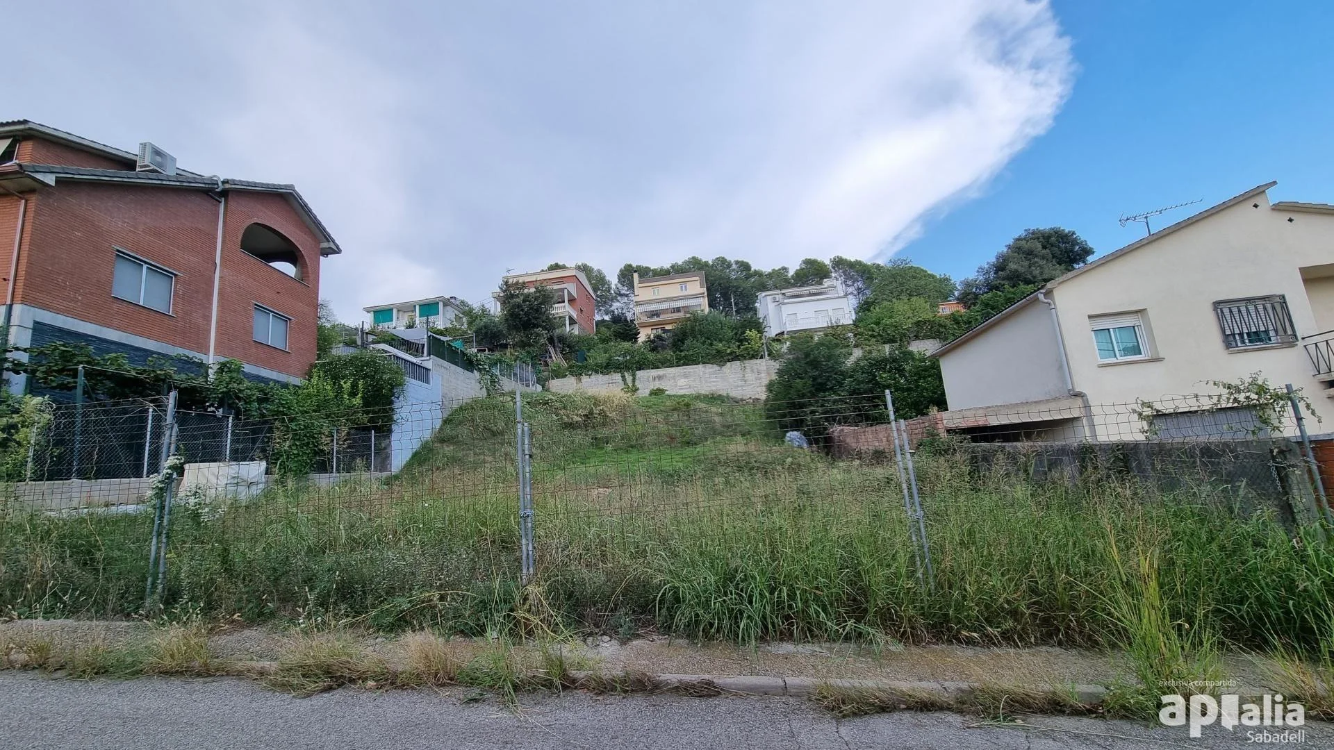 Developable plot near Sentmenat, 613 m²