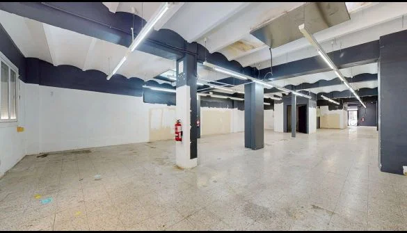 Local comercial bancario de 721 m²