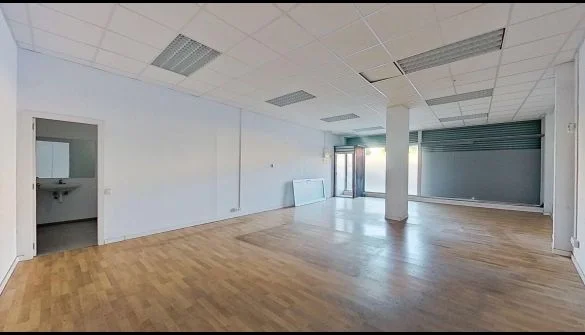 Bank-owned commercial unit in Terrassa