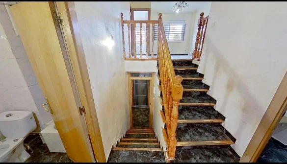 Tríplex ocupado, Can Deu, 81 m²
