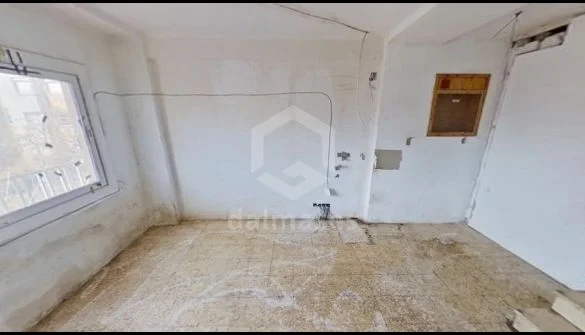 Triplex en Can Rull con potencial de reforma