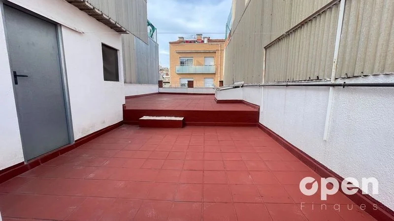Terrassa flat with 50 m² rooftop terrace