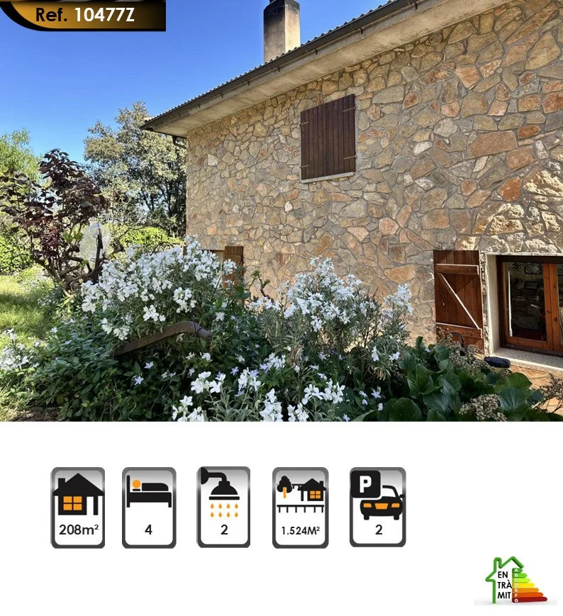 Detached house with large garden