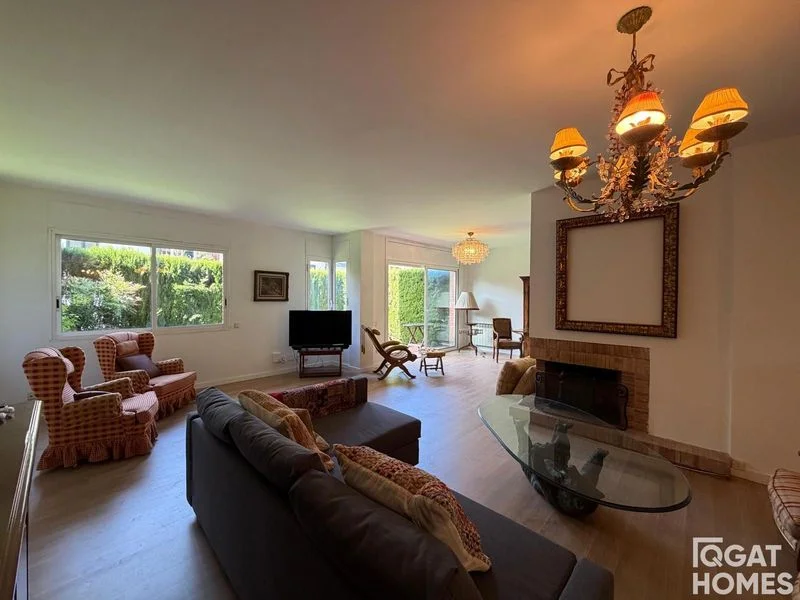 Adosado en Eixample de 422 m²