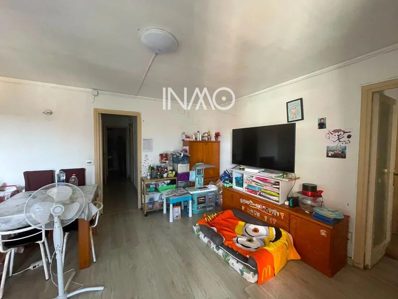 Spacious Rubí flat with four bedrooms