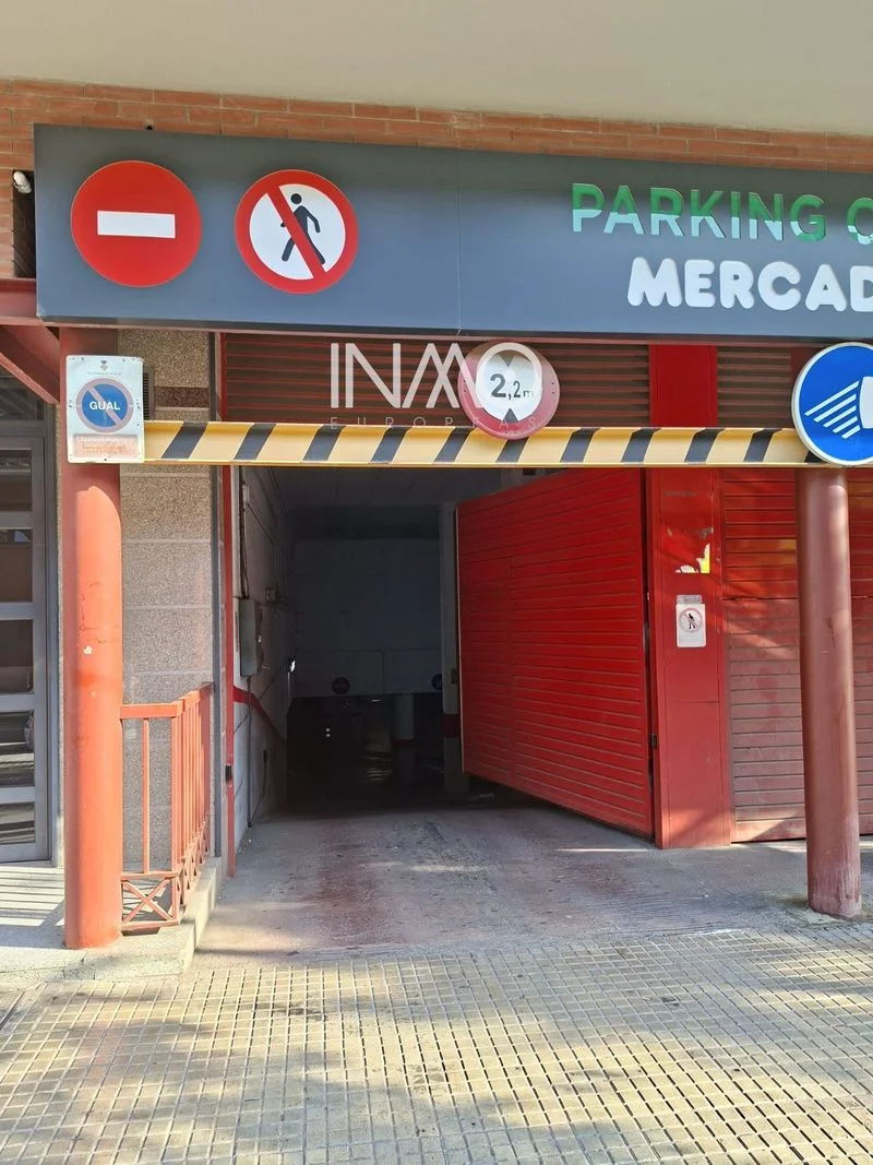 Rubí parking space, 14 m²