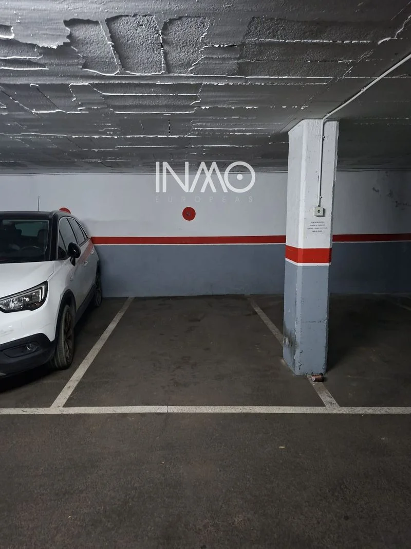 Central Rubí parking space, 12 m²