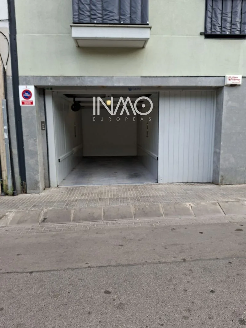 Central Rubí parking space, 12 m²
