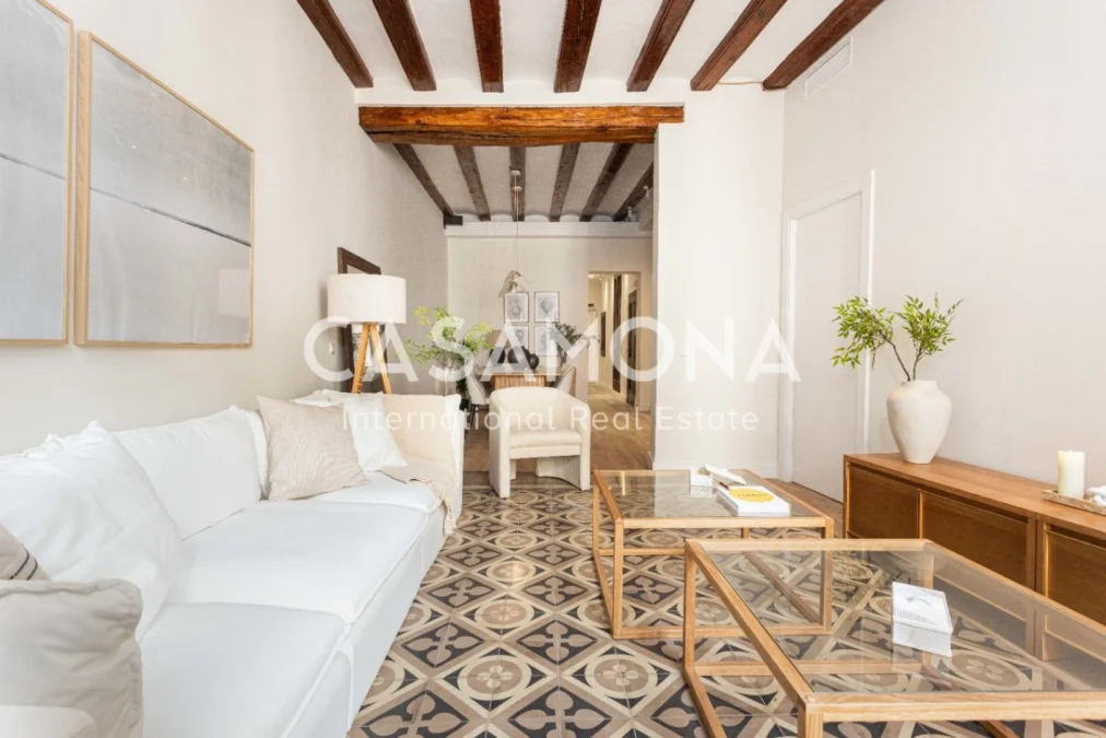 Apartamento renovado en El Born, 155 m²