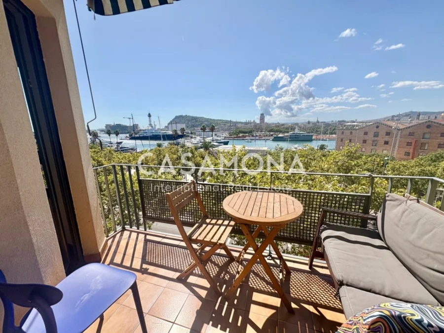 Piso de tres dormitorios con vistas al puerto