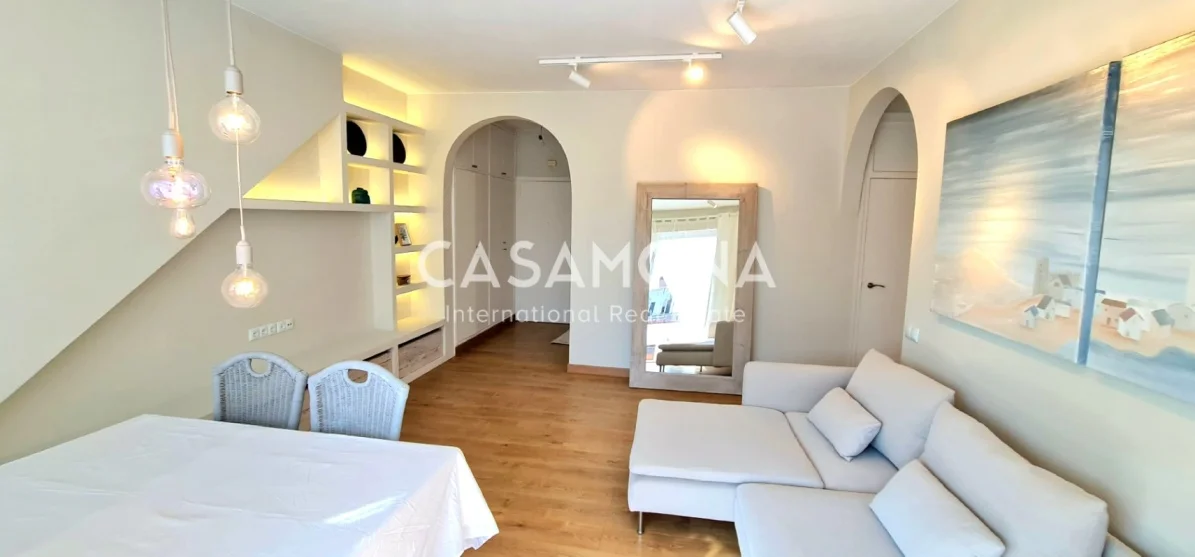 Renovated Sarrià flat with balcony