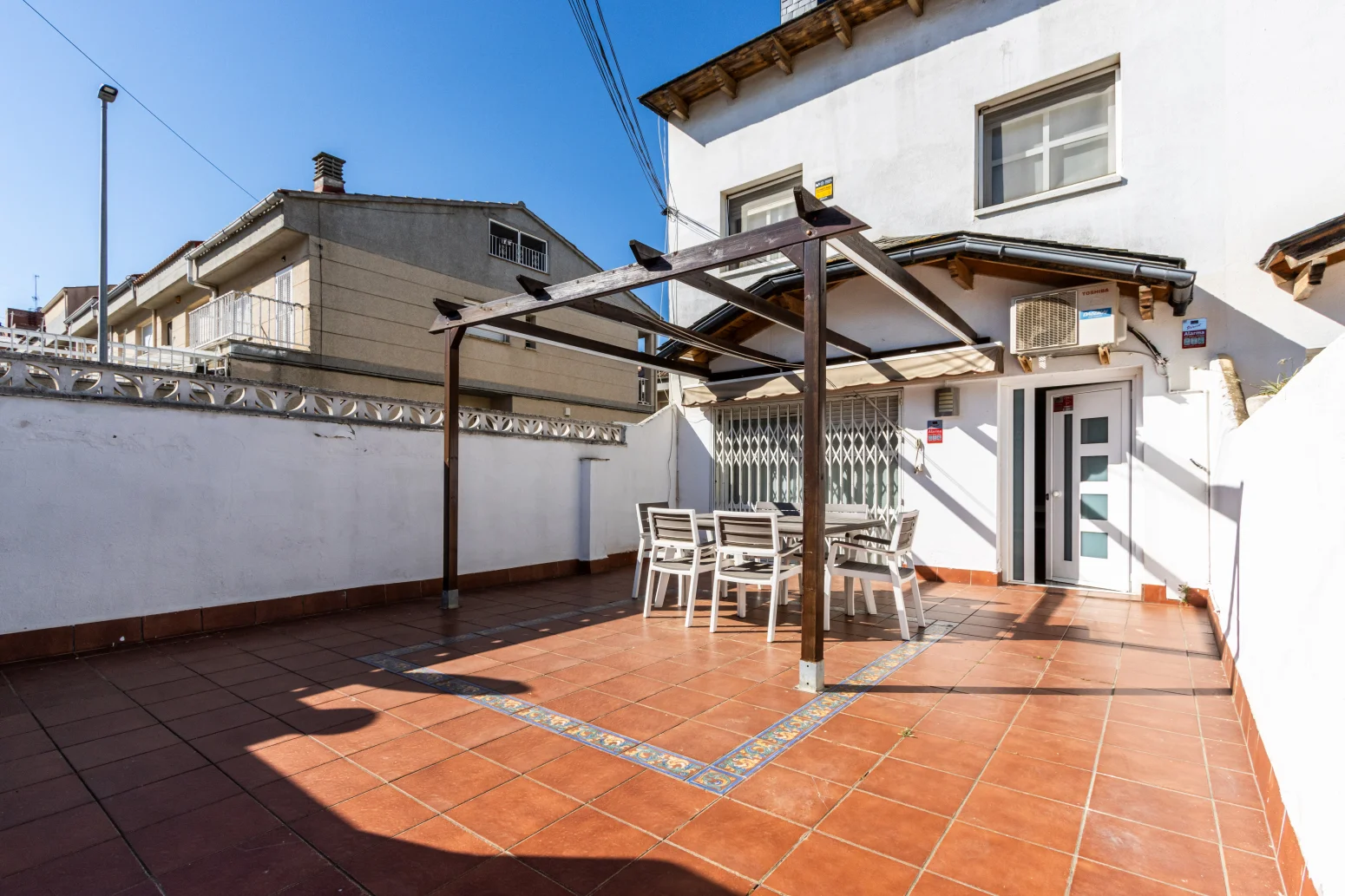 Casa en Viladecavalls con cinco dormitorios