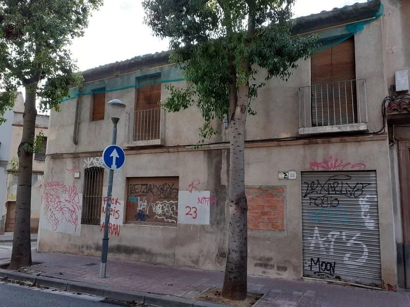 Corner plot in Sabadell centre