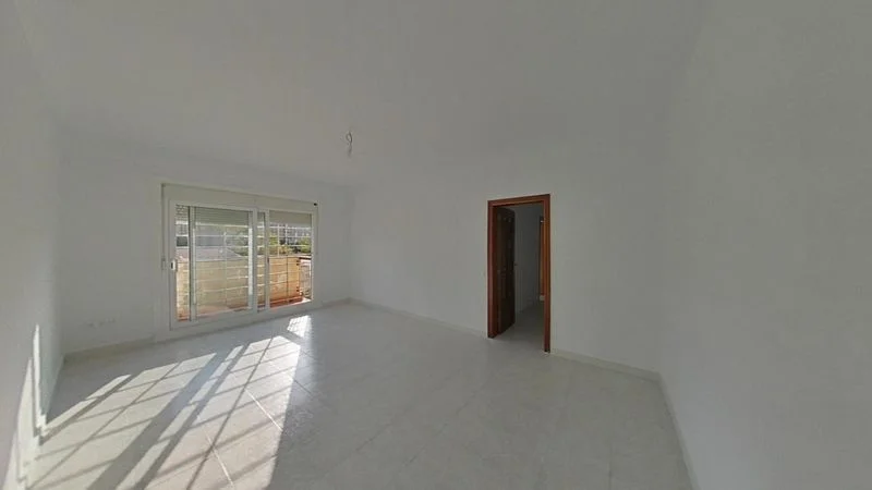 Piso reformado alquilado de 3 dormitorios