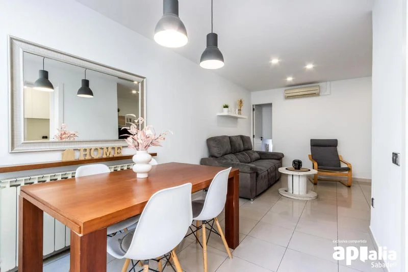 Casa reformada en Gràcia con 3 dormitorios