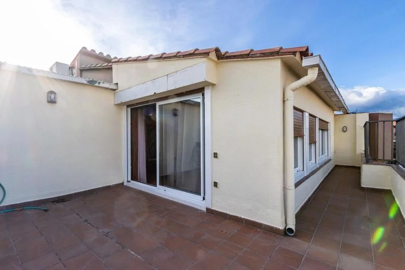 Central duplex with five bedrooms