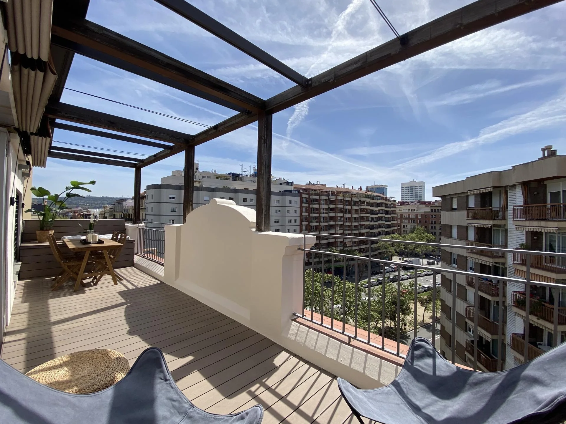 Ático reformado en Eixample, 3 habitaciones