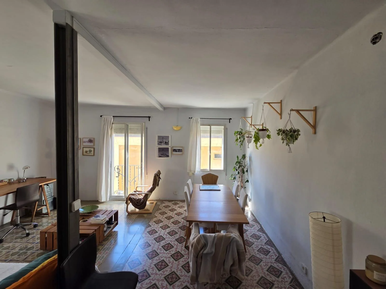 Piso histórico en el Gòtic, 107 m² y balcones
