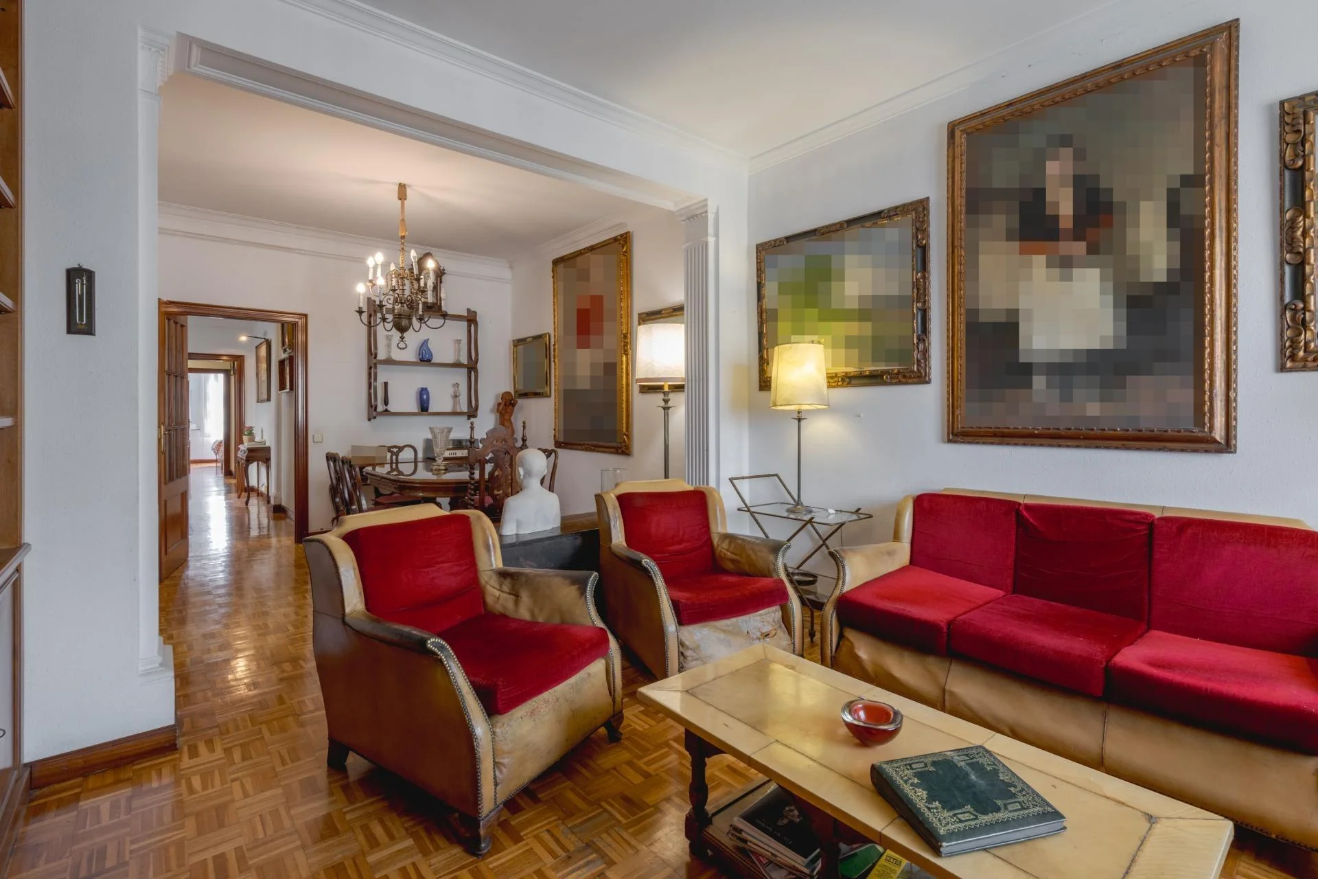 Bright Eixample apartment, four bedrooms