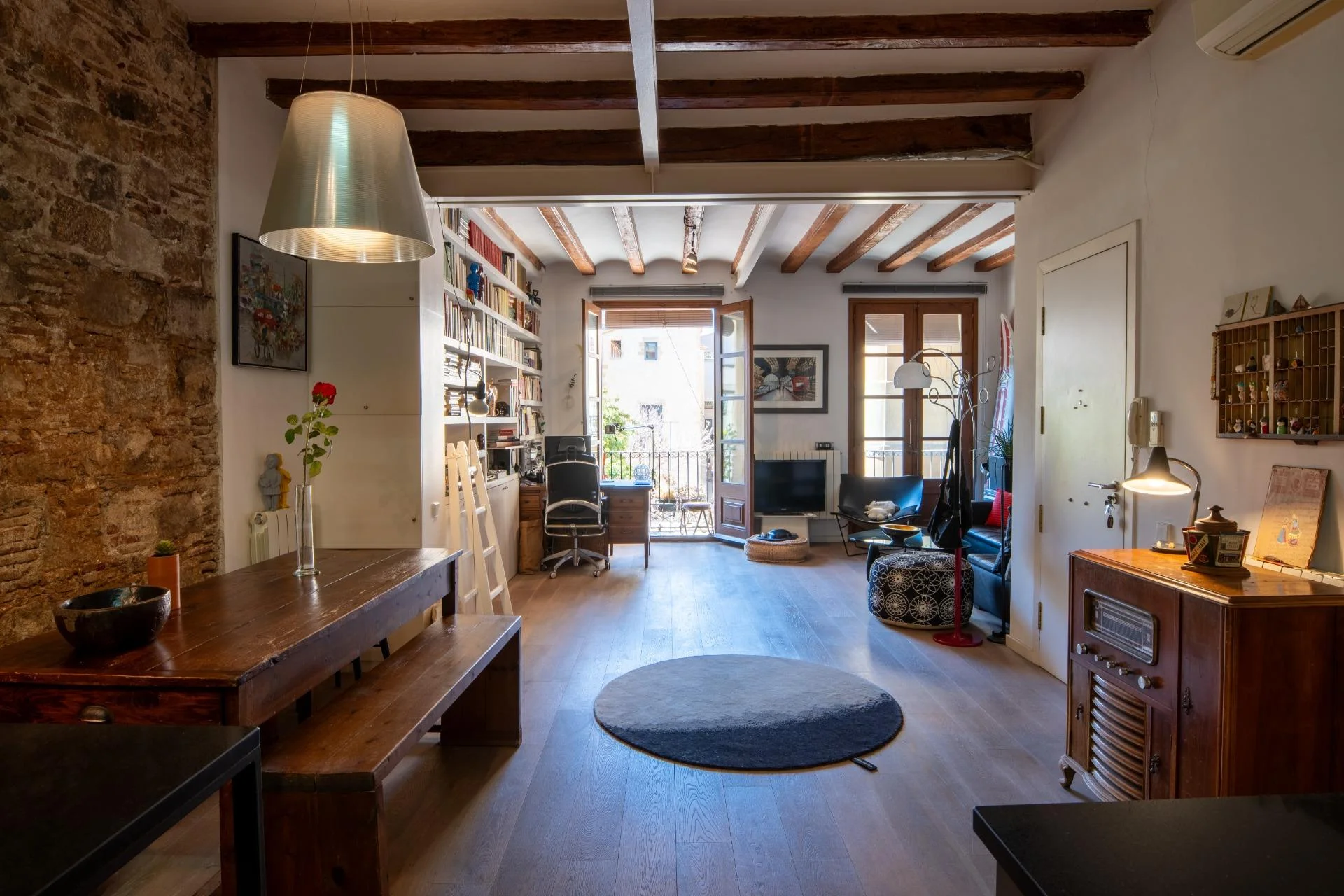 Piso reformado en Santa Caterina, tres habitaciones