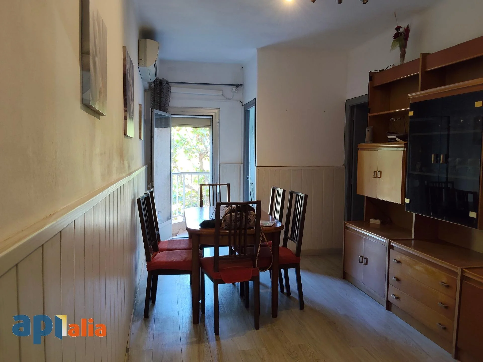 Piso céntrico en Esplugues, 52 m², tres habitaciones